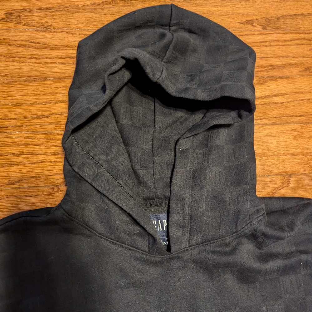 Black GAP hoodie - large - slightly cropped soft hooded sweatshirt - Checkered